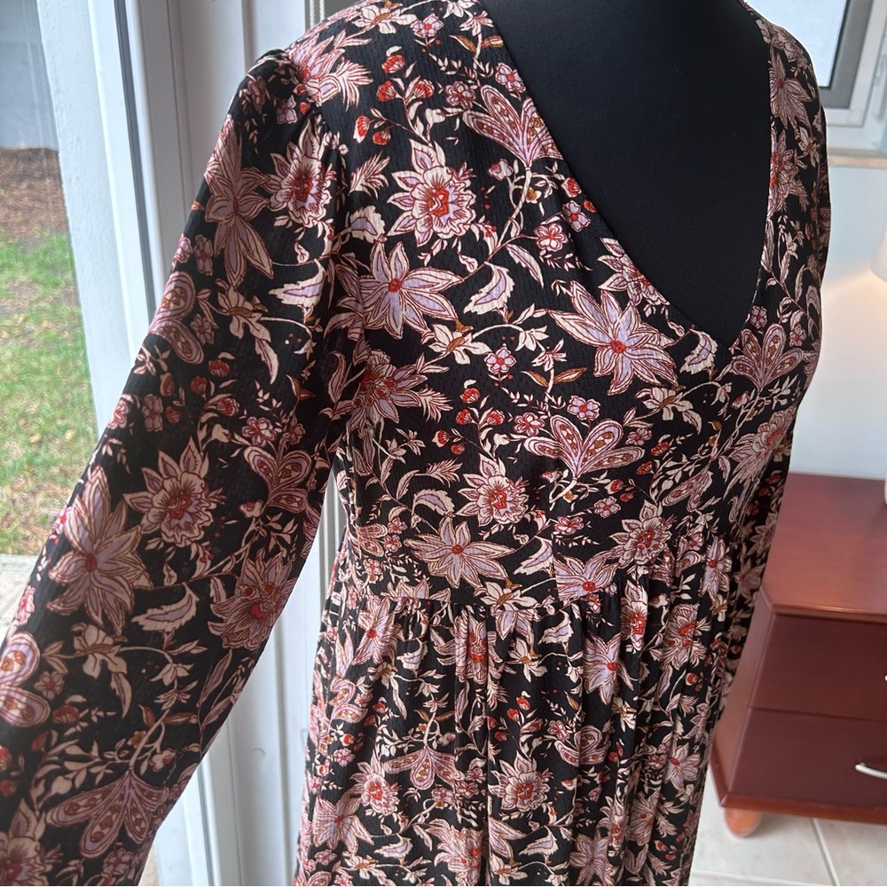 Knox Rose Black Dress with Pink Floral Print - Long Sleeve V-Neck - Picture 3 of 4
